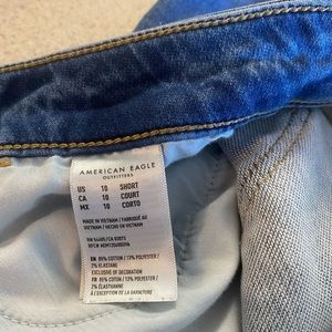 American Eagle jeans size: 10 short !